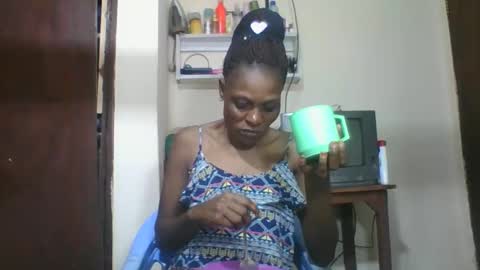 Snapshot of ebonyqueen4 chatting on October 27, 8:18 am JACKLINE online show from October 27, 8:18 am