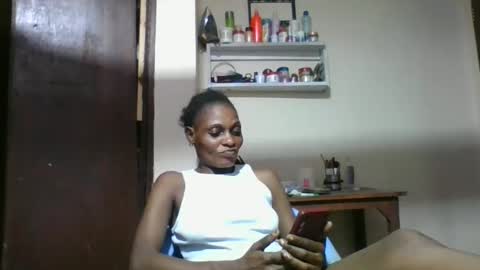 Snapshot of ebonyqueen4 chatting on February 19, 7:21 pm JACKLINE online show from February 19, 7:21 pm