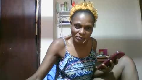 Snapshot of ebonyqueen4 chatting on March 11, 5:35 am JACKLINE online show from March 11, 5:35 am