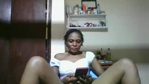 Snapshot of ebonyqueen4 chatting on March 18, 10:07 am JACKLINE online show from March 18, 10:07 am