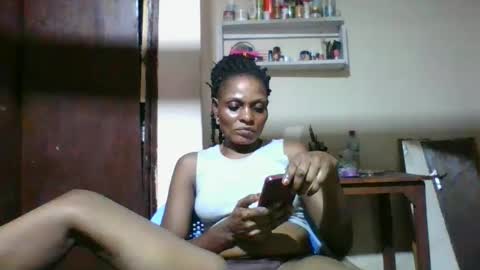 Snapshot of ebonyqueen4 chatting on April 19, 10:14 am JACKLINE online show from April 19, 10:14 am