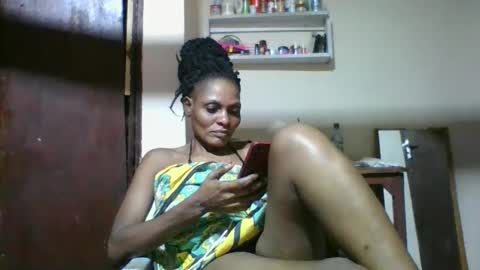 Snapshot of ebonyqueen4 chatting on April 20, 6:31 pm JACKLINE online show from April 20, 6:31 pm