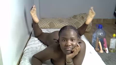 Snapshot of ebonyrapunzelle chatting on June 3, 6:46 pm ebonyrapunzelle online show from June 3, 6:46 pm