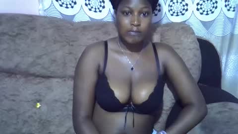 Snapshot of ebonysk chatting on March 7, 6:21 am pretty online show from March 7, 6:21 am