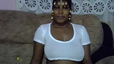 Snapshot of ebonysk chatting on April 24, 8:50 am pretty online show from April 24, 8:50 am