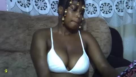 Snapshot of ebonysk chatting on May 7, 9:14 am pretty online show from May 7, 9:14 am
