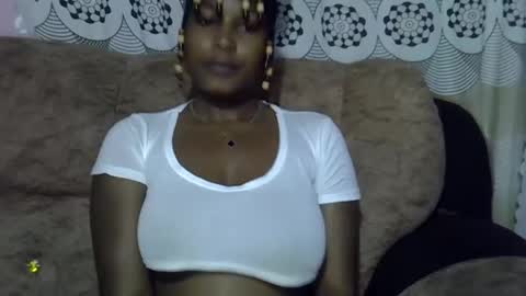 Snapshot of ebonysk chatting on May 21, 9:33 pm pretty online show from May 21, 9:33 pm