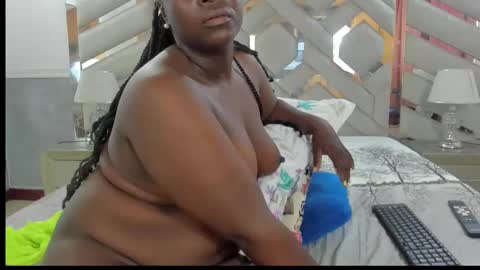 ebonysquirtcol online show from January 9, 8:21 pm