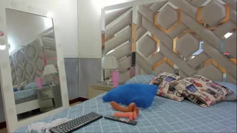 ebonysquirtcol online show from January 16, 8:35 pm