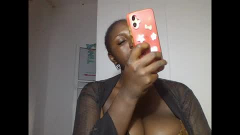 Snapshot of ebonyvd chatting on June 22, 9:50 am ebonyvd online show from June 22, 9:50 am