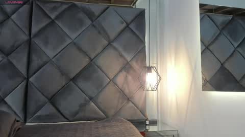 ebonyx40 online show from April 1, 11:11 am