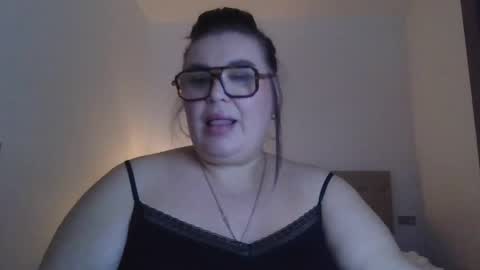 echo_dust online show from May 16, 4:39 pm