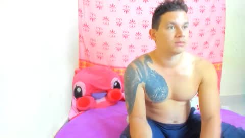 Snapshot of eclipseandflame chatting on October 22, 2:28 pm online show from October 22, 2:28 pm