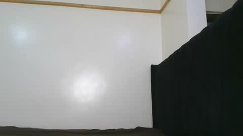 Snapshot of ecstasy_boo chatting on March 24, 11:59 am boo online show from March 24, 11:59 am