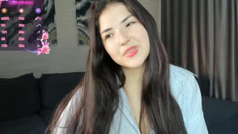 Snapshot of edabayse chatting on December 14, 12:12 pm Viola online show from December 14, 12:12 pm