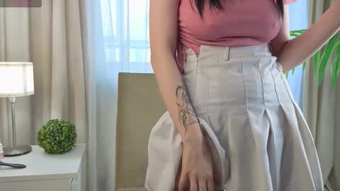 Snapshot of edaemily chatting on October 14, 4:24 am Summer online show from October 14, 4:24 am