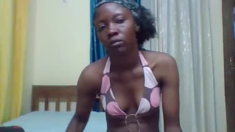 Snapshot of edakiss chatting on March 5, 10:17 pm edakiss online show from March 5, 10:17 pm