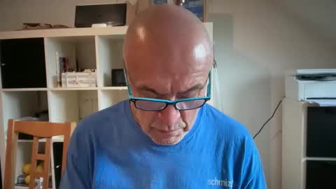 Snapshot of eddelmar chatting on February 20, 11:32 am eddelmar online show from February 20, 11:32 am