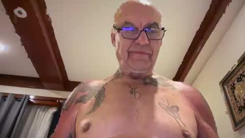 Snapshot of eddelmar chatting on March 22, 1:14 pm eddelmar online show from March 22, 1:14 pm