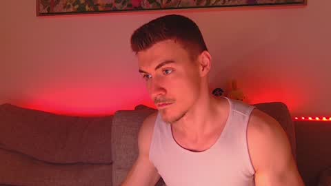 Eddie online show from December 4, 2:42 am