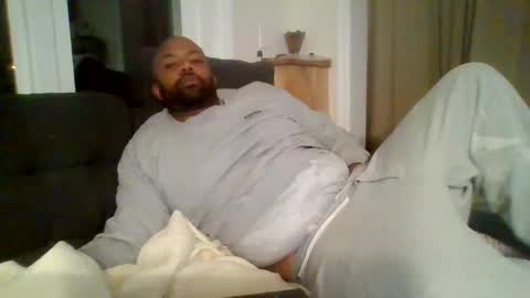 Snapshot of eddiejonez chatting on December 7, 4:53 am eddiejonez online show from December 7, 4:53 am