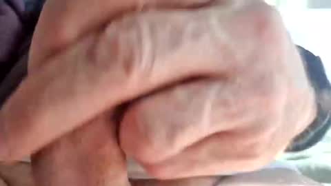 Snapshot of eddy0763 chatting on February 27, 11:21 am eddy0763 online show from February 27, 11:21 am