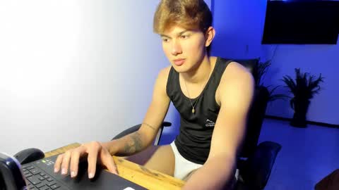 Edecio Cardenas online show from September 18, 8:55 pm