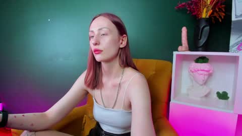 Snapshot of eden_davies chatting on March 30, 11:22 am Alice Not in Chains 100-800PMGMT2 Mon Tue Wed Thu Fri online show from March 30, 11:22 am