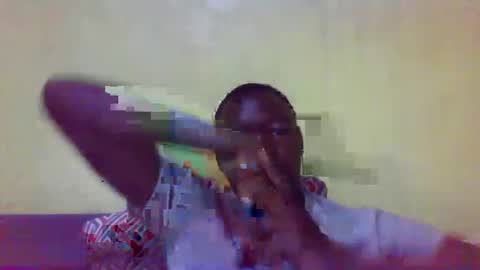 Snapshot of eden_hunter chatting on October 12, 5:17 am Eden Hunter online show from October 12, 5:17 am