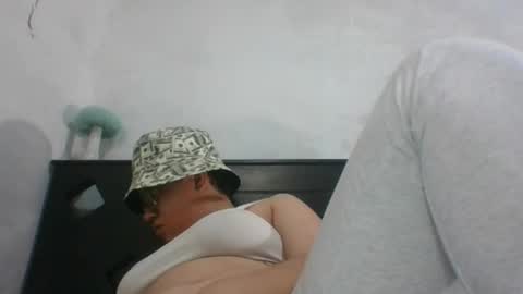 eden_jupiters online show from November 29, 7:11 am