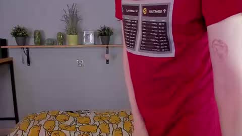Snapshot of edgar_ray chatting on June 22, 10:51 pm Edgar online show from June 22, 10:51 pm