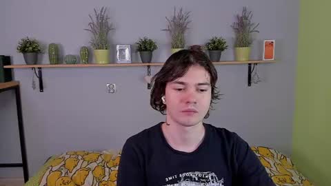 Snapshot of edgar_ray chatting on July 9, 10:58 pm Edgar online show from July 9, 10:58 pm