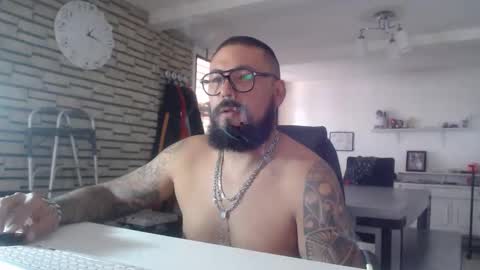 edgarram83 online show from November 3, 7:15 pm