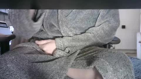 Snapshot of edged_biker chatting on February 13, 8:38 am edged biker online show from February 13, 8:38 am