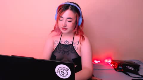 Snapshot of ediefris chatting on January 8, 4:44 pm fickle demon made of clumps of matter online show from January 8, 4:44 pm