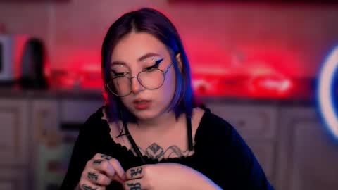 Snapshot of ediefris chatting on February 17, 12:48 pm fickle demon made of clumps of matter online show from February 17, 12:48 pm