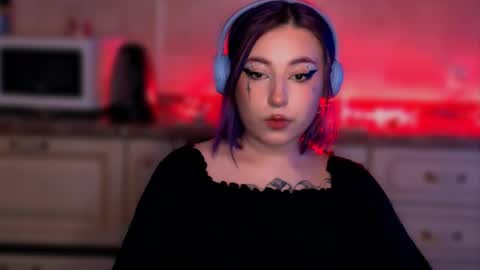 Snapshot of ediefris chatting on February 17, 3:53 pm fickle demon made of clumps of matter online show from February 17, 3:53 pm