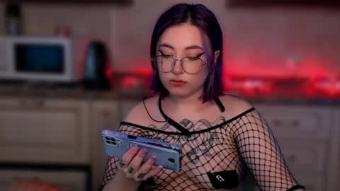 Snapshot of ediefris chatting on February 18, 12:06 pm fickle demon made of clumps of matter online show from February 18, 12:06 pm