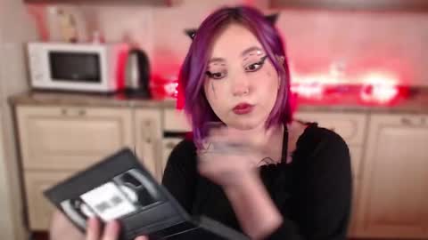 Snapshot of ediefris chatting on March 2, 10:48 pm fickle demon made of clumps of matter online show from March 2, 10:48 pm