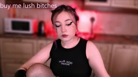 Snapshot of ediefris chatting on March 8, 2:19 pm fickle demon made of clumps of matter online show from March 8, 2:19 pm