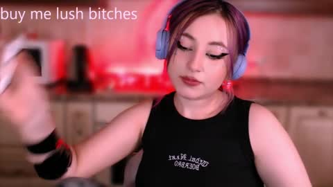 Snapshot of ediefris chatting on March 8, 8:25 pm fickle demon made of clumps of matter online show from March 8, 8:25 pm