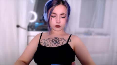 Snapshot of ediefris chatting on October 22, 10:53 pm fickle demon made of clumps of matter online show from October 22, 10:53 pm