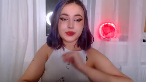 Snapshot of ediefris chatting on October 24, 9:00 pm fickle demon made of clumps of matter online show from October 24, 9:00 pm