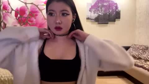 Eri online show from March 20, 6:13 pm