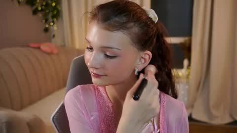 Snapshot of edithgalpin chatting on February 26, 12:42 am Lisa online show from February 26, 12:42 am