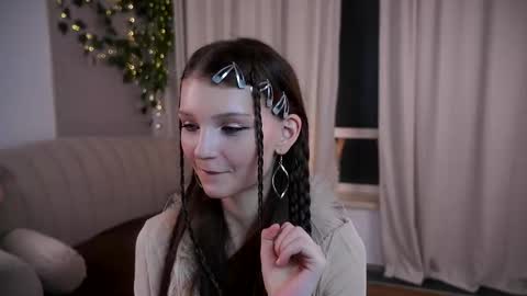 Snapshot of edithgalpin chatting on March 13, 12:06 am Lisa online show from March 13, 12:06 am