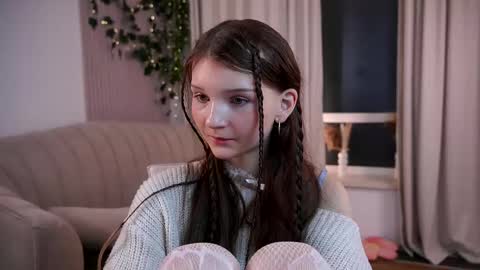 Snapshot of edithgalpin chatting on March 17, 11:19 pm Lisa online show from March 17, 11:19 pm