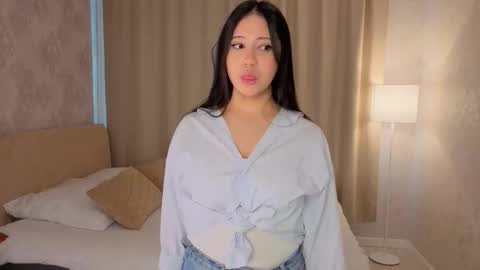 Snapshot of edlinblink chatting on March 24, 5:01 am Reina online show from March 24, 5:01 am