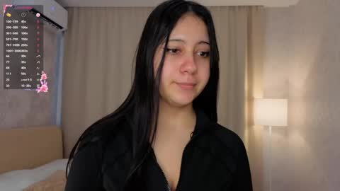 Snapshot of edlinblink chatting on March 27, 7:14 am Reina online show from March 27, 7:14 am