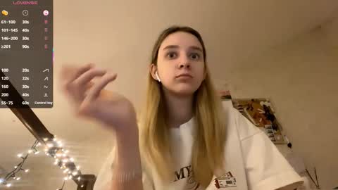 Dana online show from October 17, 3:47 pm